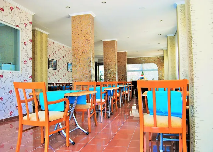 Select & Aparthotel 3*