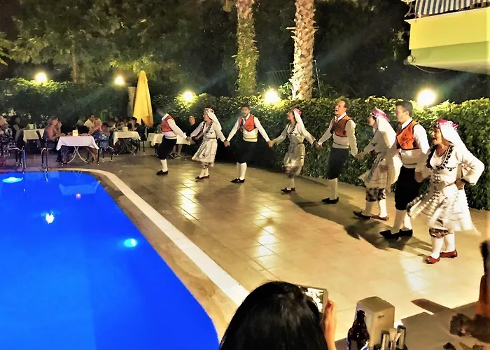 Select & Aparthotel 3*