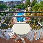Апарт-отель Select & 3*