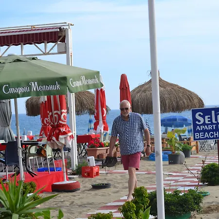 Select & Apartmanhotel 3*