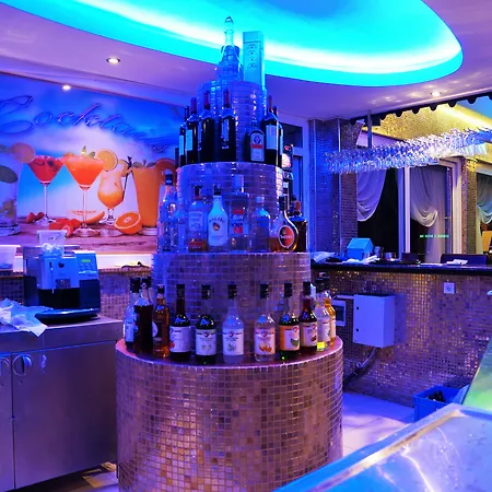 Select & 公寓式酒店 阿拉尼亚