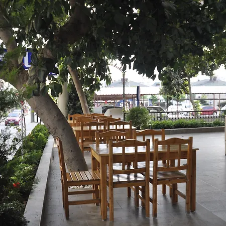 Aparthotel Select &