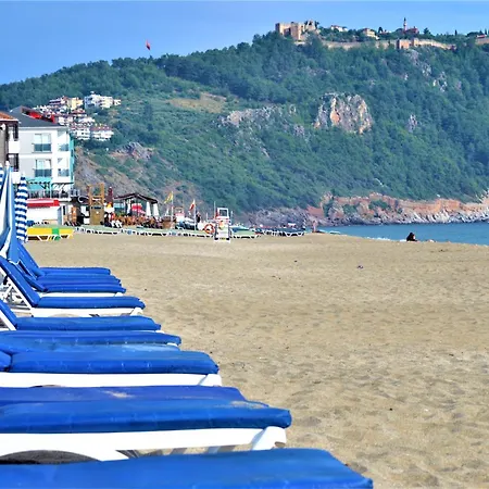 Apartmanhotel Select & 3*