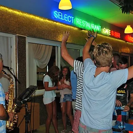 Apartmanhotel Select &