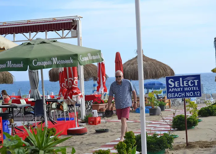 Select & Aparthotel 3*