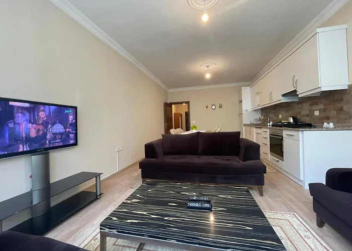 Select & Апарт-готель Аланія