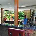 Aparthotel Select & 3*