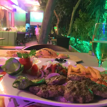 Select & 公寓式酒店 3*