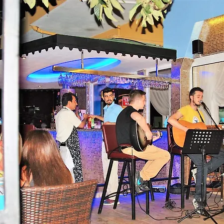 公寓式酒店 Select & 阿拉尼亚